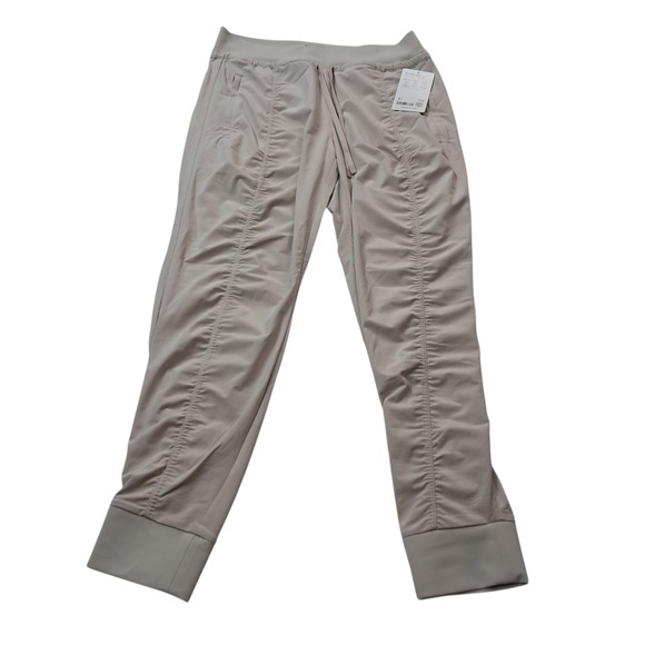 Athleta Pants - Athleta Pants Womens 10 Beige Attitude Pant Ruched Featherweight Stretch Gym